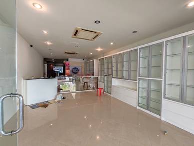 Newly & nicely renovated, suitable for residential & commercial use!
