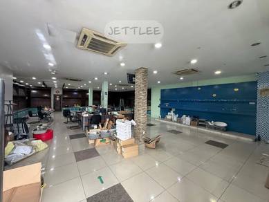 Facing Main Road Balakong Adjoining 2 Units Shop Lot 4015sft for Rent