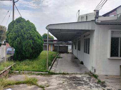 Batu Pahat Taman Banang Single Storey Corner