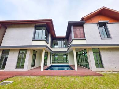 Luxury Corner Bungalow with Spacious Land Size | Danau Suria P16 🔥