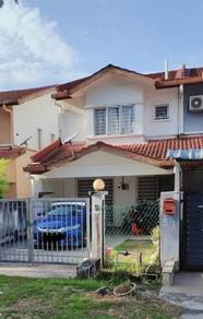 Near Hi Tech 6 !! Sri Haneco !! 4 Bedrm Hse !! Kitchen Cabinet !!