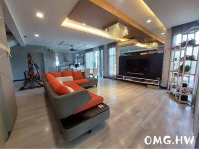 Fully Renovated & Move in Condition Bandar Parkland Klang 2 Sty Corner