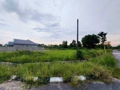 Bungalow land Bandar Mahkota Banting CORNER LOT