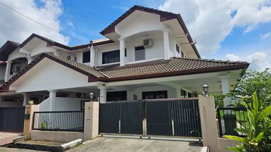Hup Kee near BDC and Hui Sing Double Storey Corner For Rent