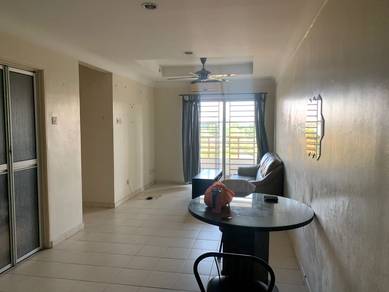 Vistaria | Puchong | Partly Furnished | Balcony | 1 Car Park | Murah