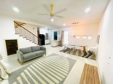 Luxury Townhouse for Rent @ Hevea Kemensah|Peaceful, Private, Perfect!