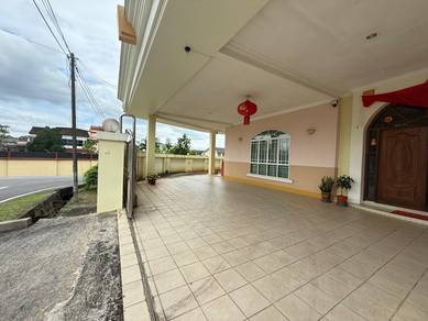 Prime area, 2.5 Storey Semi D House For Sale, Cloud Estate