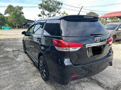 Toyota WISH 1.8 G FULLSPEC  (A) PADDLESHIFT S