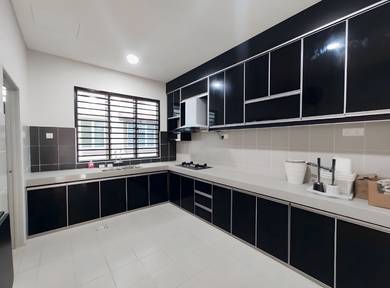 (KITCHEN CABINET + 5 AIRCOND) Desa Mayang Sari Nilai Teres 2 Tingkat