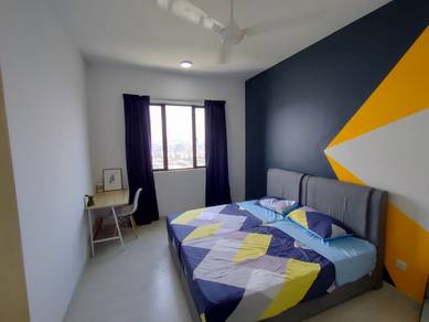 Master room  &Medium & Small room for rent ( Mix unit )📍The Hamilton