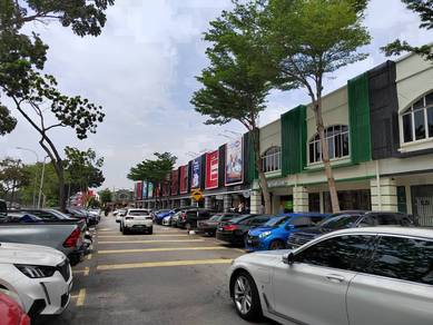 Shah Alam Seksyen 13 main road  corner 2 storey shop near Bank,Eco Rm2