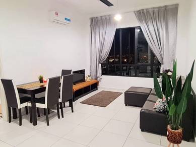 Sky View Aaprtment Bukit Indah @ 1Bed 1Bath With 2 Carpark !!