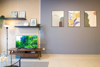 Elmina 2【Mampu Milk】2R1B 2Carpark | Walk to KFC, School & 5min Airport