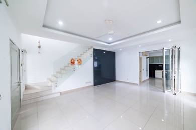 Setia Impian 7 Cluster Semi D Setia Alam facing playground [Renovated]