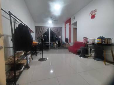 For Sale: 3 Bedroom Service Residence in Jalan Skudai Lama