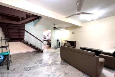 USJ 3 Double Storey House Renovated Freehold For Sale