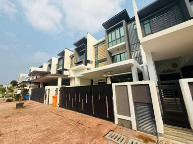 Facing Open, 3 Storey Superlink (Lift) Anggun Kirana at Setia Alam