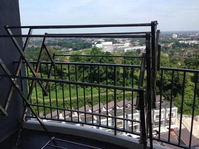 Fully Furnished Crystal Creek Condominium For Rent