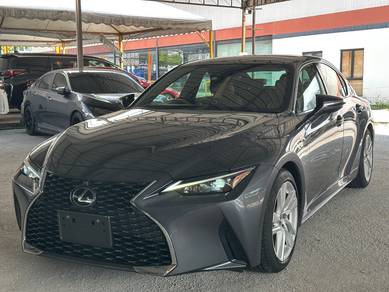 LIKE NEW 2022 Lexus IS300 2.0 LUXURY TURBO
