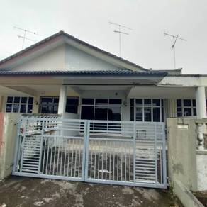 Kluang @ Taman Sri Kluang (Cash Out 30k Suitable Invest for Own stay)