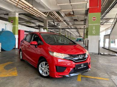 Honda JAZZ 1.5 E (A) GK5 FULLOAN FREE TRYLOAN