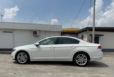 Volkswagen PASSAT 2.0 TSI HIGHLINE 380i (A)
