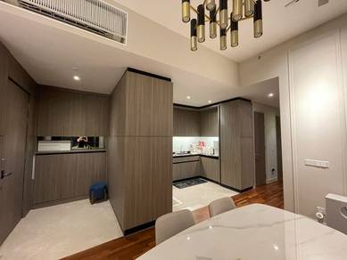 Straits Residences for sale  -- bu 1335sf  , good condition !!