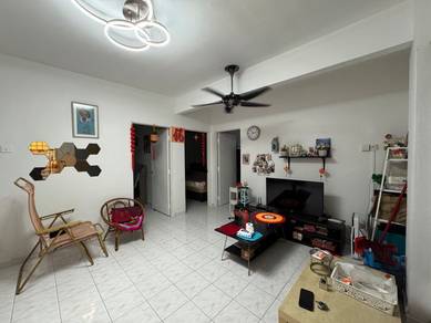 Apartment Bukit Sri Bintang /Kepong Segambut / First Floor Corner Unit