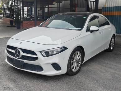 Mercedes Benz A250 2.0 EXCLUSIVE SPEC (A)
