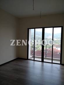Iconic Skies Condominium Relau 2 Carpark Hillview For Sale