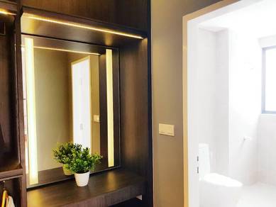 【New House Bandar Enstek 53x70】Freehold Corner Last 3Unit PM Me Fast