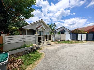 ((BELOW MARKET)) Bungalow Single Storey Laman Isora, Nilai Impian