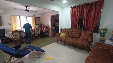 1.5-storey-Terraced-House-for-sale-Pandamaran-Selangor-2