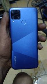 realme c15