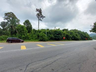 Tepi Jalan Utama KL-Kuantan Maran, Pahang