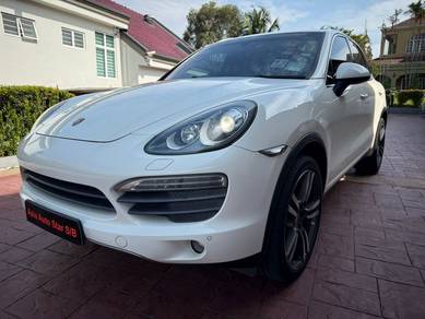 Porsche CAYENNE 4.8 S 958 Porsche Warranty