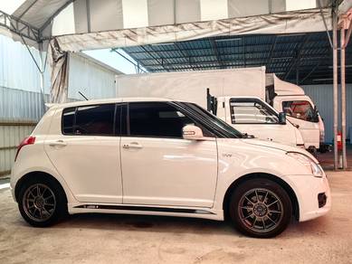 Suzuki SWIFT 1.5 PREMIER (A)