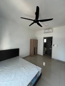 D'Cosmos Residences near ioi mall uptown starling bandar utama