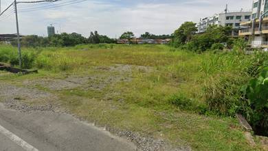 Build Your Business Empire Here!! – Rare Commercial Lot for Rent
