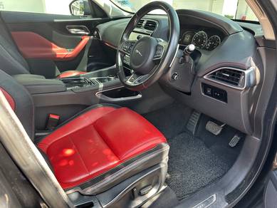 Jaguar F-PACE 2.0 INGENIUM R-SPORT (HIGHSPEC)