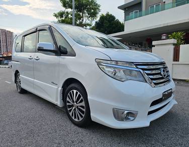 Nissan SERENA 2.0 S-HYBRID HIGHWAY STAR