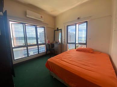 Marina Court Room for Rent 