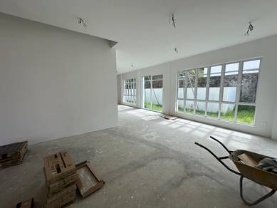 3 Storey Detached Bungalow l Big Land 4-5 Car Park l Iramanis Damai KK