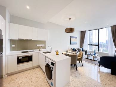 Watch the City Sparkle – KLCC Condo with Floor-to-Ceiling Windows!