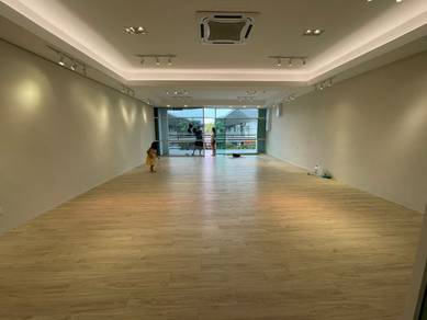 Renovated First Floor Shop Lot Taman Kota Laksamana Prime Location