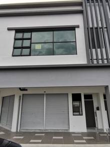 Pelangi Indah corner shop 1st floor 40x70 for rent 