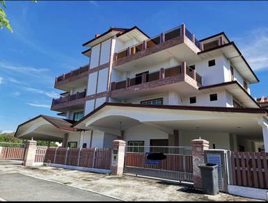 Seri Chimera 4 Storey Semi D House