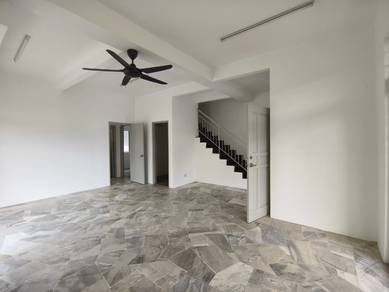 2-1/2 Storey Putra Permai Equine Opposite McDonald MRT Seri Kembangan