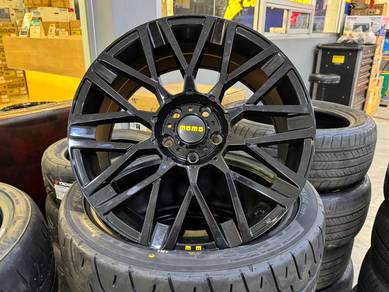 18 Replica MOMO Rim 5x112 W176 W117 W177 MK7 MK8