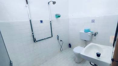 Bilik Master Lelaki belakang HTAA lengkap Coway/Wifi/Cleaner